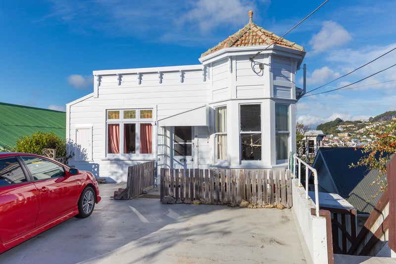 271 Adelaide Road, Newtown, Wellington - Carousel 2