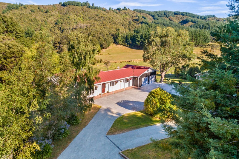 281A Katherine Mansfield Drive, Whitemans Valley, Upper Hutt - Carousel 2