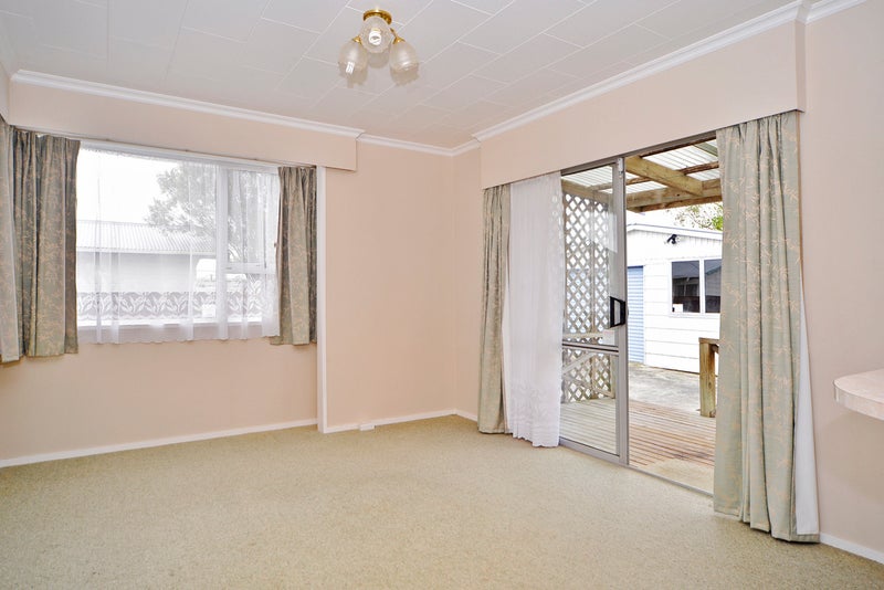 8 Turakina Street, Westbrook, Palmerston North - Carousel 2