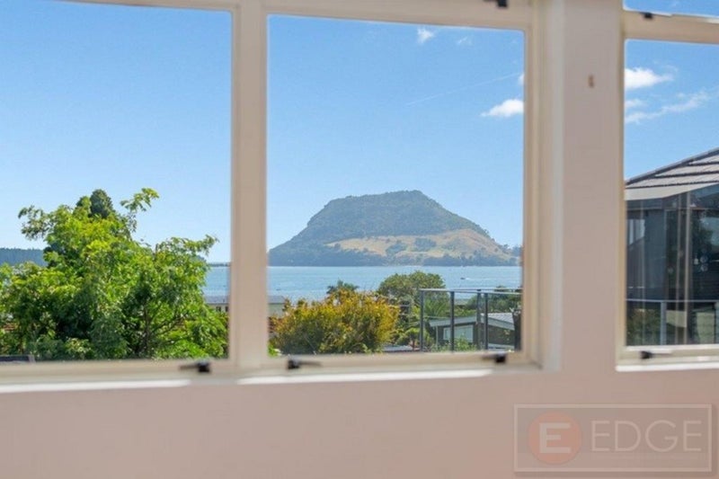 5C Cherrywood Drive, Otumoetai, Tauranga - Carousel 1