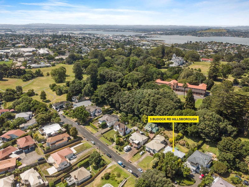 3 Budock Road, Hillsborough, Auckland - Carousel 1