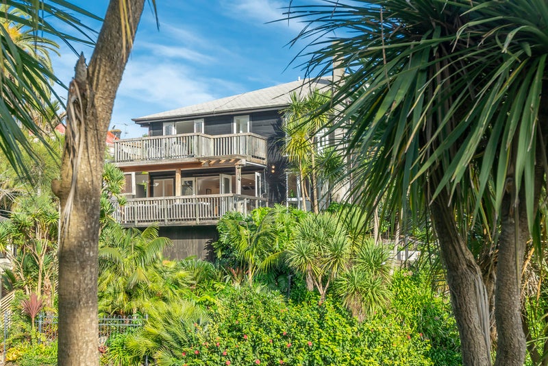 1/7 Masefield Avenue, Herne Bay, Auckland - Carousel 2