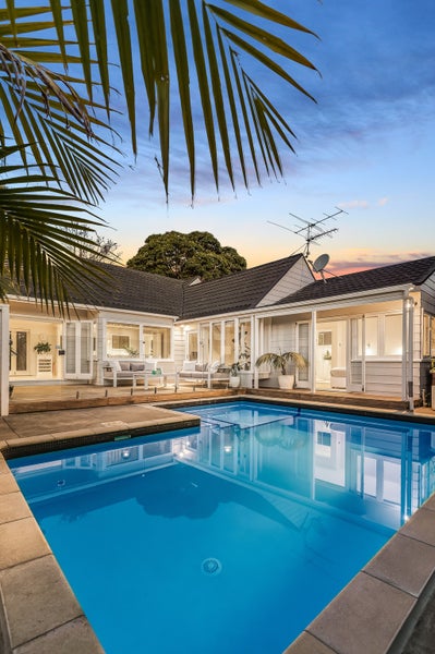 10A Rotomahana Terrace, Remuera, Auckland - Carousel 2
