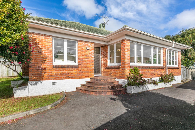1321 Dominion Road Extension, Mount Roskill, Auckland - Carousel 2