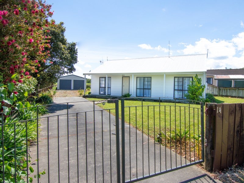14 Tawa Street, Tokomaru, Palmerston North - Carousel 1