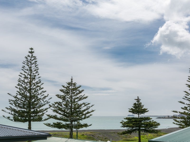 11A Charles Street, Westshore, Napier - Carousel 2