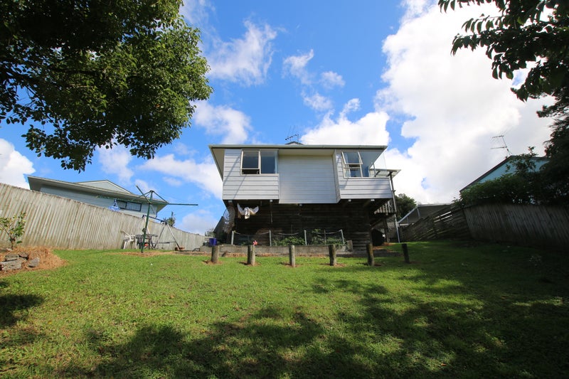 27 Aldern Road, Massey, Auckland - Carousel 13