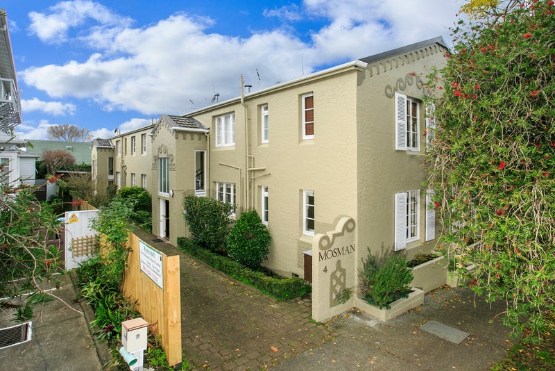 2/4 Sarawia Street, Newmarket, Auckland - Carousel 1