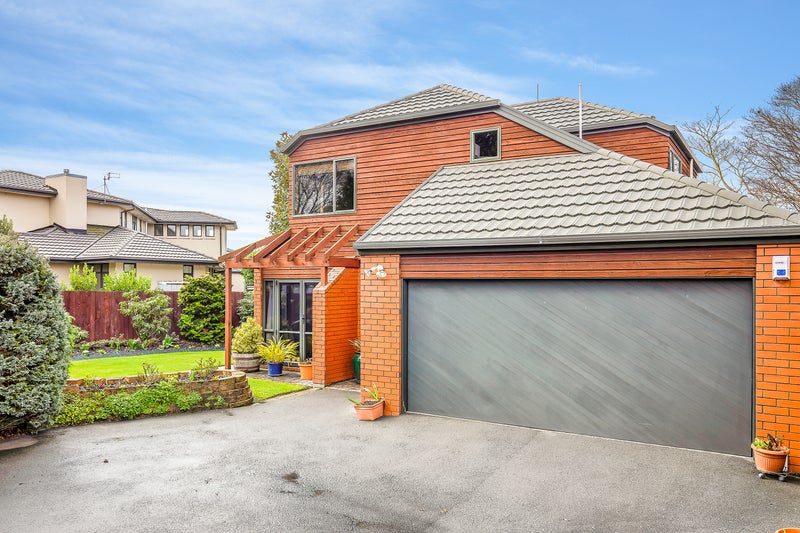 2/120 Memorial Avenue, Burnside, Christchurch - Carousel 1