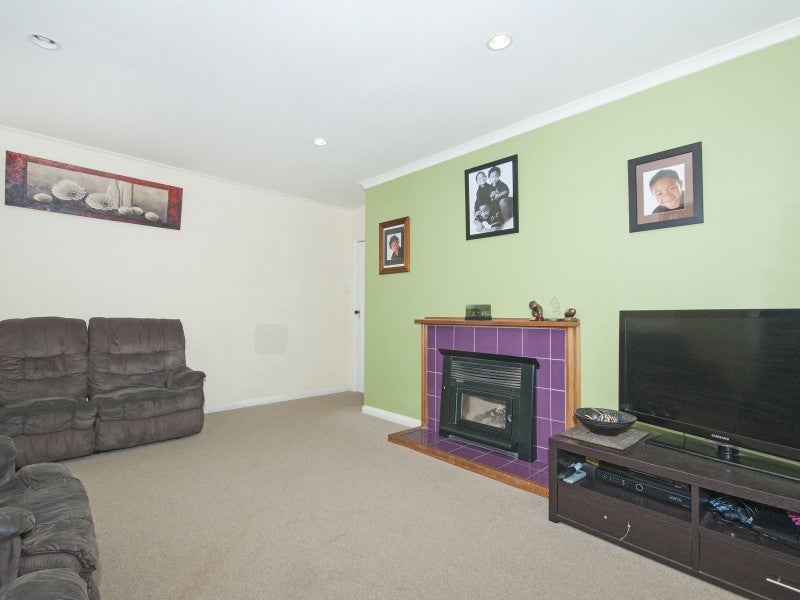 27 Hay Street, Naenae, Lower Hutt - Carousel 2