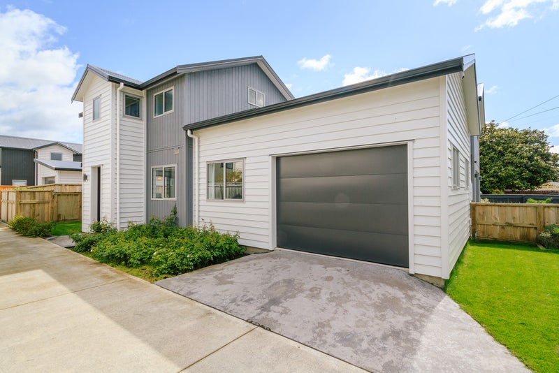 5 Stafford Street, Silverstream, Upper Hutt - Carousel 1
