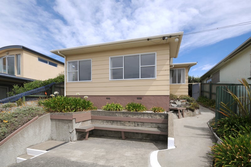 377 Marine Parade, South New Brighton, Christchurch - Carousel 1