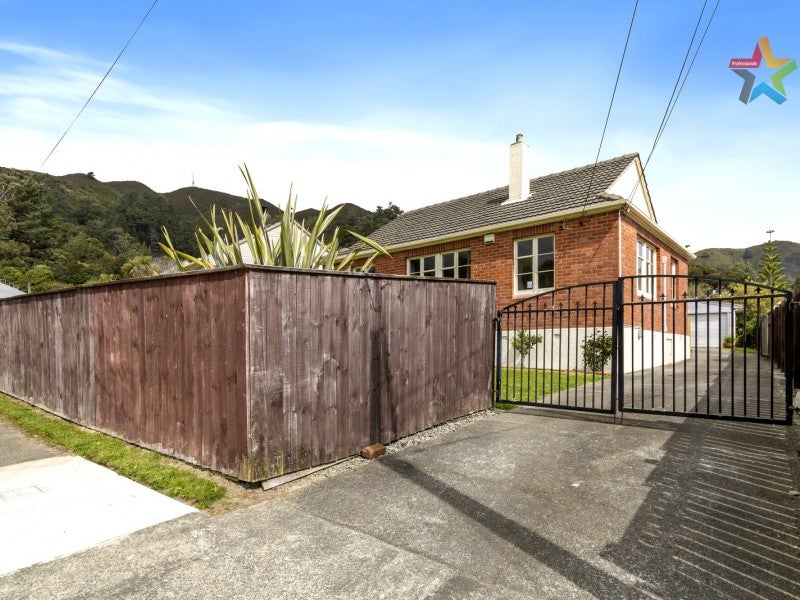 16 Cleland Crescent, Naenae, Lower Hutt - Carousel 18