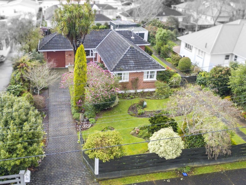 11 York Avenue, Heretaunga, Upper Hutt - Carousel 2