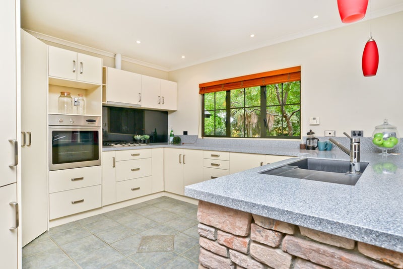 3 Strathconnan Court, Rototuna, Hamilton - Carousel 2