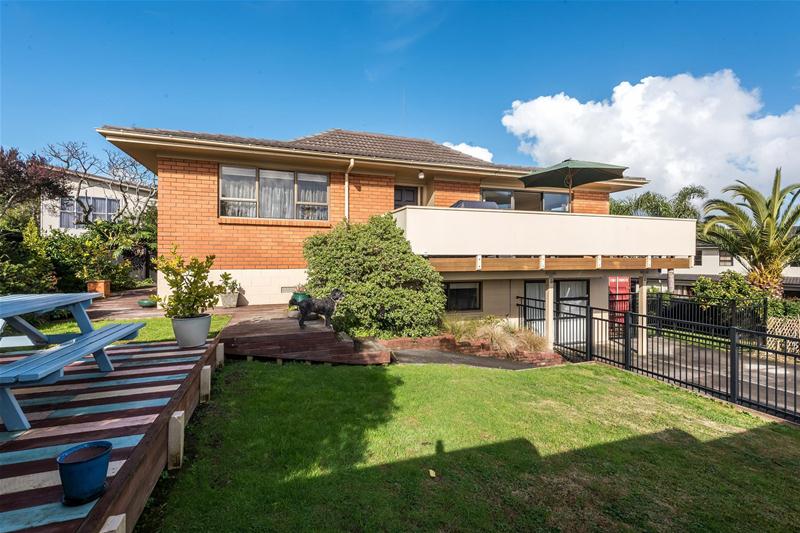 1/36 Venus Place, Half Moon Bay, Auckland - Carousel 2