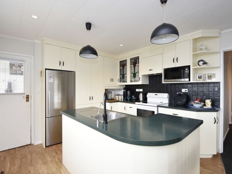42 Willis Street, Grasmere, Invercargill - Carousel 2