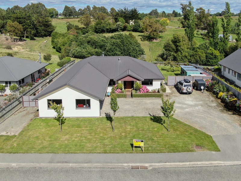18 Blue Stone Drive, WAIAREKA Junction, Oamaru - Carousel 21