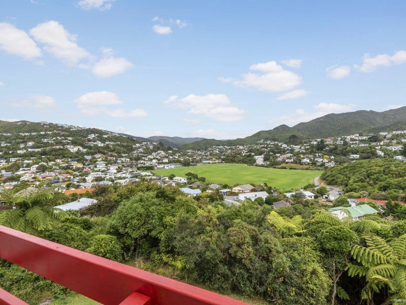 2/30 Percy Dyett Drive, Karori, Wellington - Carousel 10