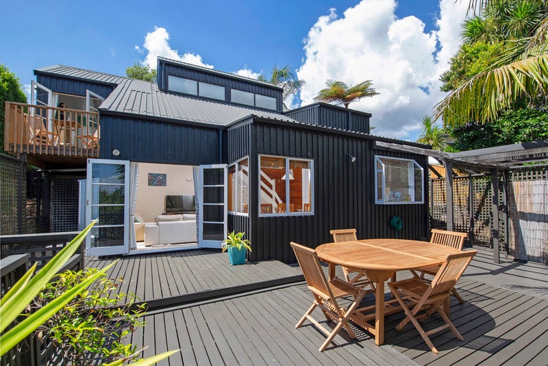 12A View Road, Shelly Park, Auckland - Carousel 1