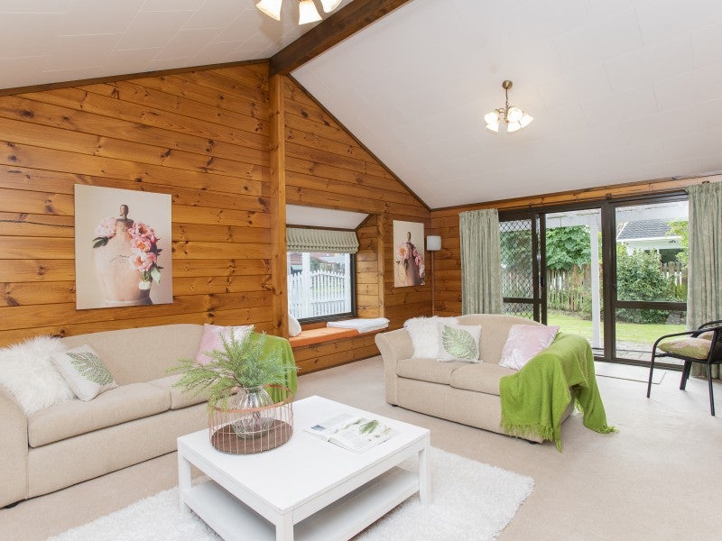 21 Stout Street, Whataupoko, Gisborne - Carousel 2