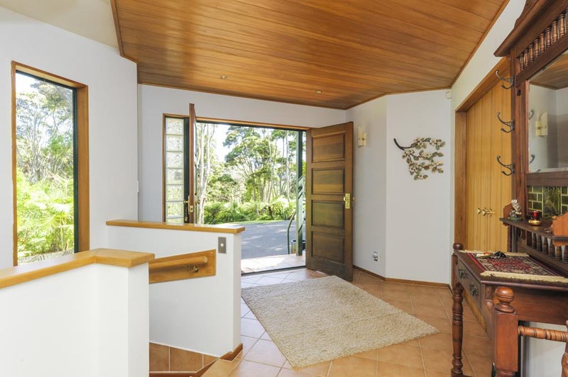 30 Cochran Road, Oratia, Auckland - Carousel 2