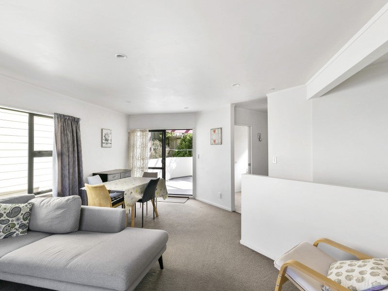 4A Myrtle Crescent, Mount Cook, Wellington - Carousel 2