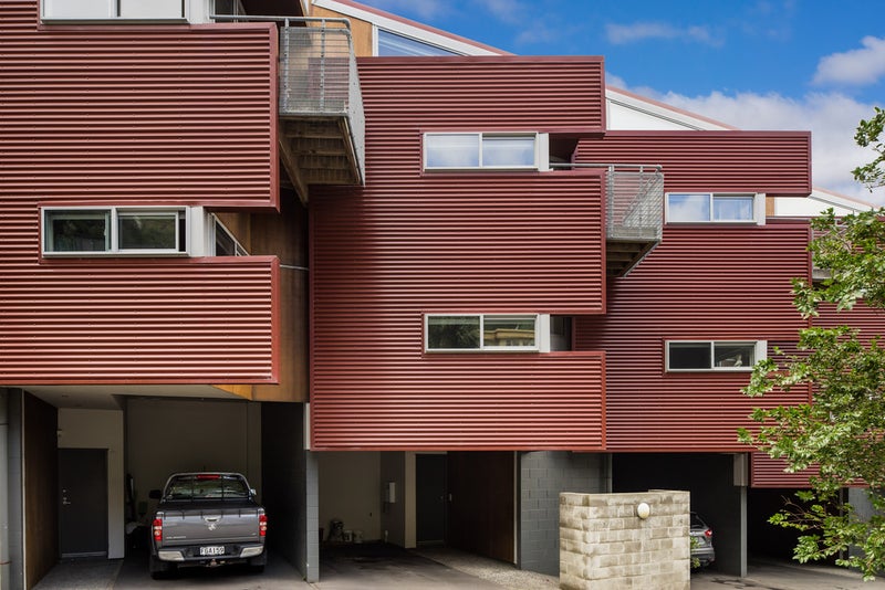 3/2 Onslow Road, Khandallah, Wellington - Carousel 12