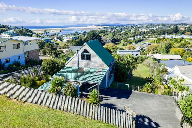 52 Cullen Street, Mangawhai Heads, Mangawhai - Carousel 2