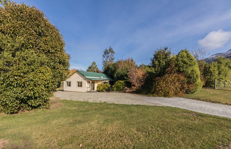 5 Elizabeth Street, Lake Hāwea - Carousel 2