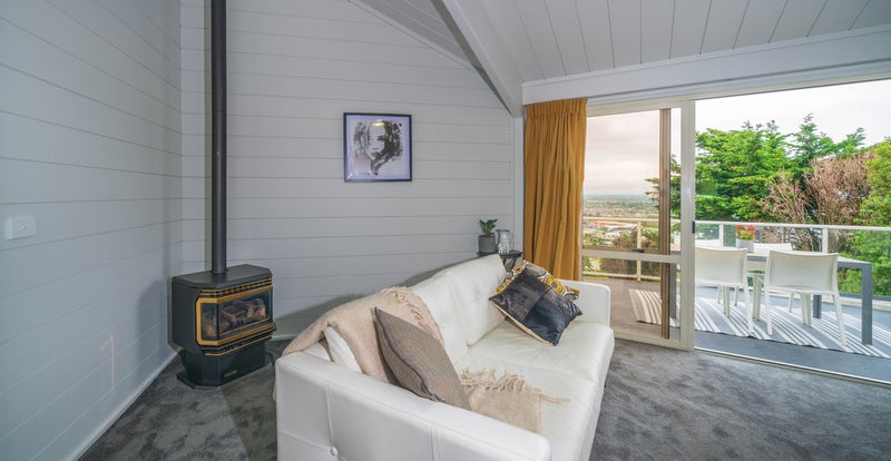 130 Cannon Hill Crescent, Mount Pleasant, Christchurch - Carousel 26