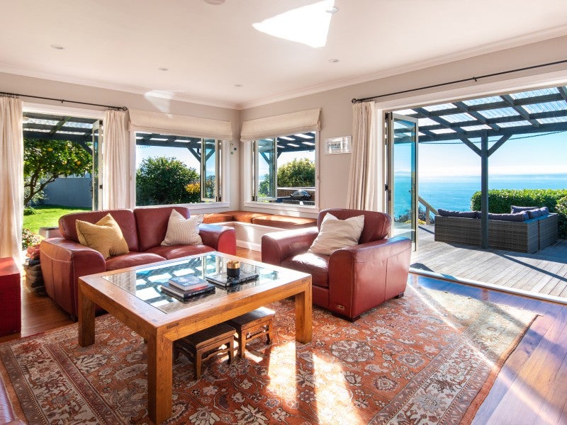 7 Seapoint Road, Bluff Hill, Napier - Carousel 2