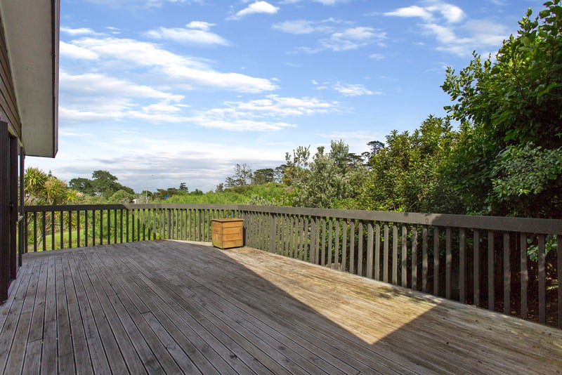 2/9 Jay Court, Botany Downs, Auckland - Carousel 2