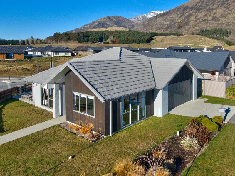 2 Shipton CT, Wakatipu Basin - Carousel 1