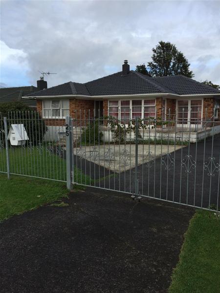 25 Rogers Road, Manurewa, Auckland - Carousel 2