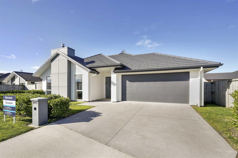 3 Capricorn Place, Rototuna North, Hamilton - Carousel 1