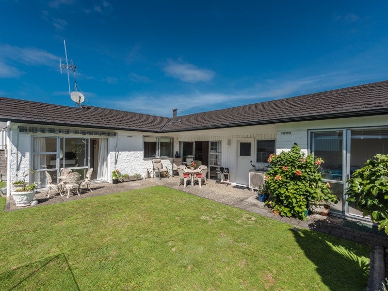 98 Beerescourt Road, Beerescourt, Hamilton - Carousel 16