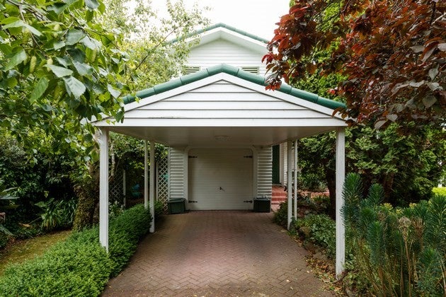 8 Summerhays Street, Terrace End, Palmerston North - Carousel 2