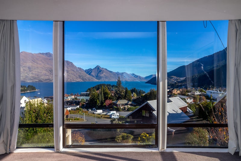 3 Poole Lane, Queenstown, Queenstown - Carousel 2