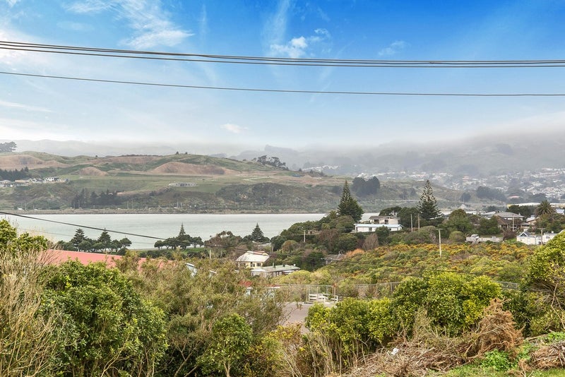 18 Mawhare Street, Titahi Bay, Porirua - Carousel 2