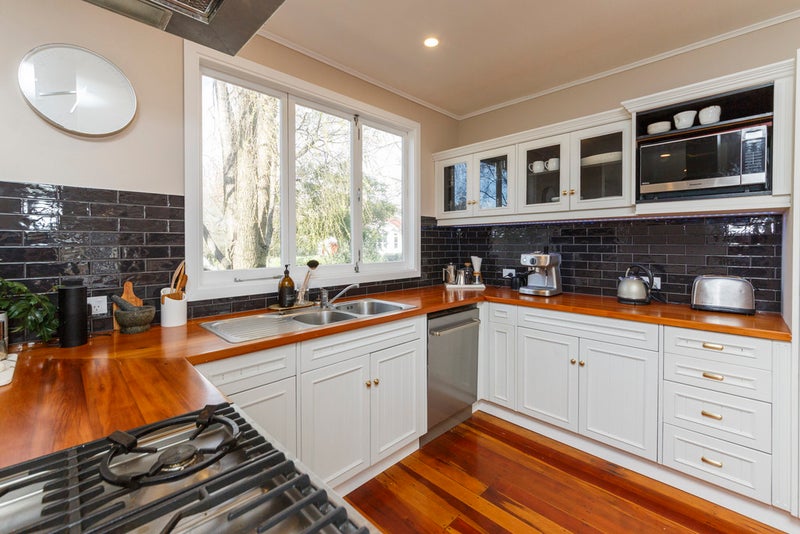 63 James Line, Kelvin Grove, Palmerston North - Carousel 2
