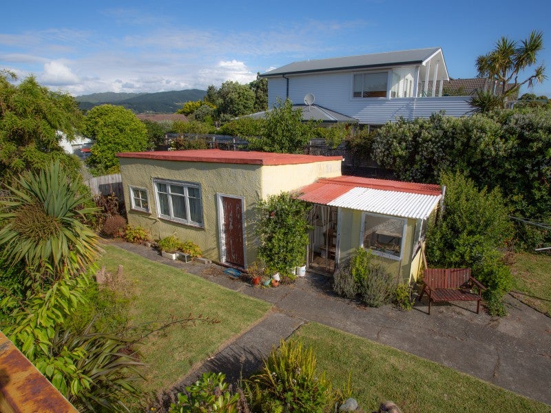 16 Wharemauku Road, Raumati Beach, Paraparaumu - Carousel 26