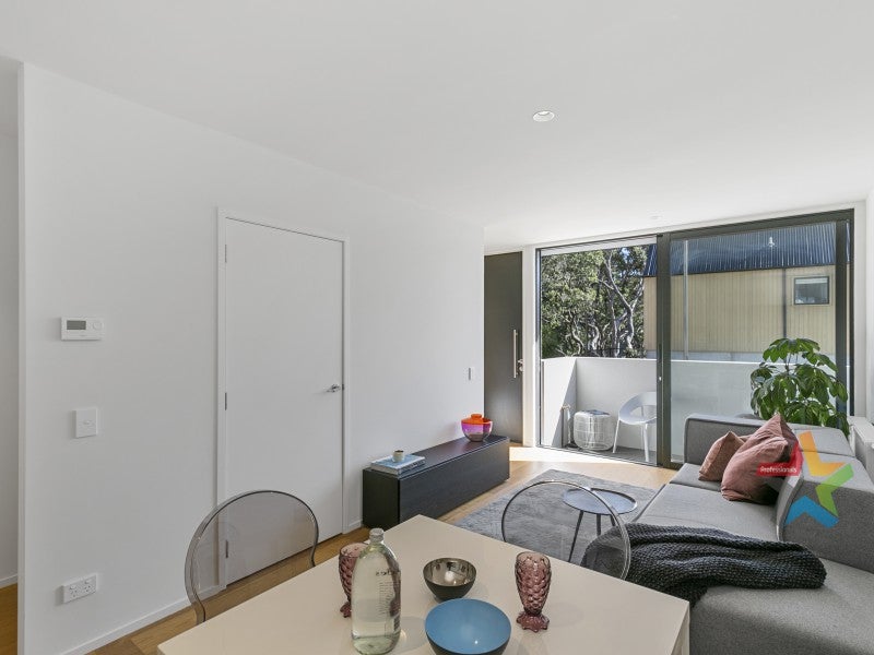23 Jean Caldwell Way, Island Bay, Wellington - Carousel 2