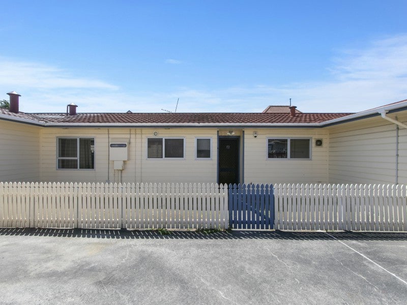 50B Whites Line West, Woburn, Lower Hutt - Carousel 2