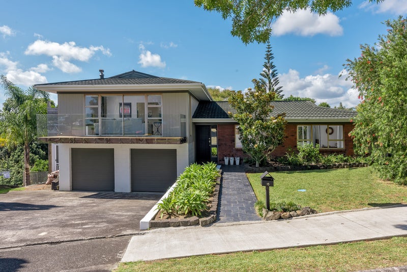 15 Davita Place, Farm Cove, Auckland - Carousel 1