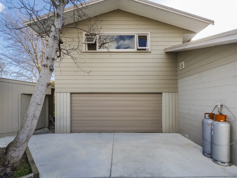 38 Wikiriwhi Crescent, Awapuni, Palmerston North - Carousel 23