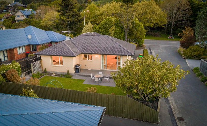 9 Castleview Lane, Heathcote Valley, Christchurch - Carousel 25