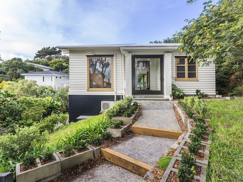76 Sefton Street, Wadestown, Wellington - Carousel 1