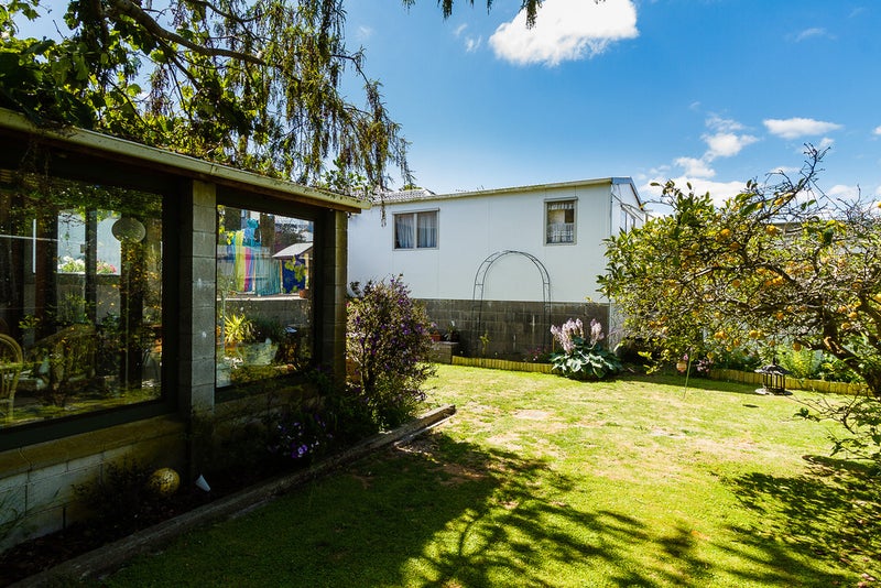 25 Hart Avenue, Boulcott, Lower Hutt - Carousel 1