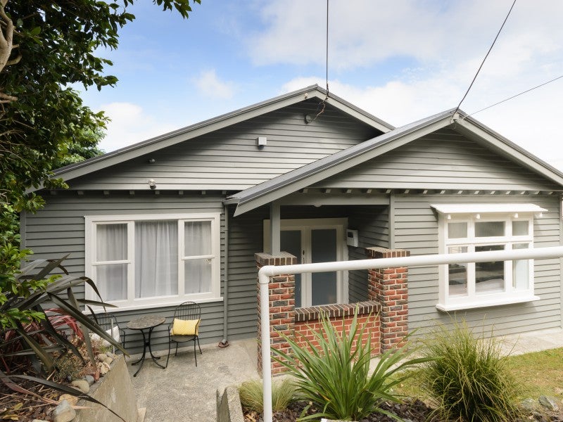 19 Rakau Road, Hataitai, Wellington - Carousel 1